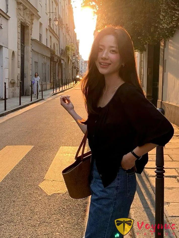 黑色小衫的穿搭灵感