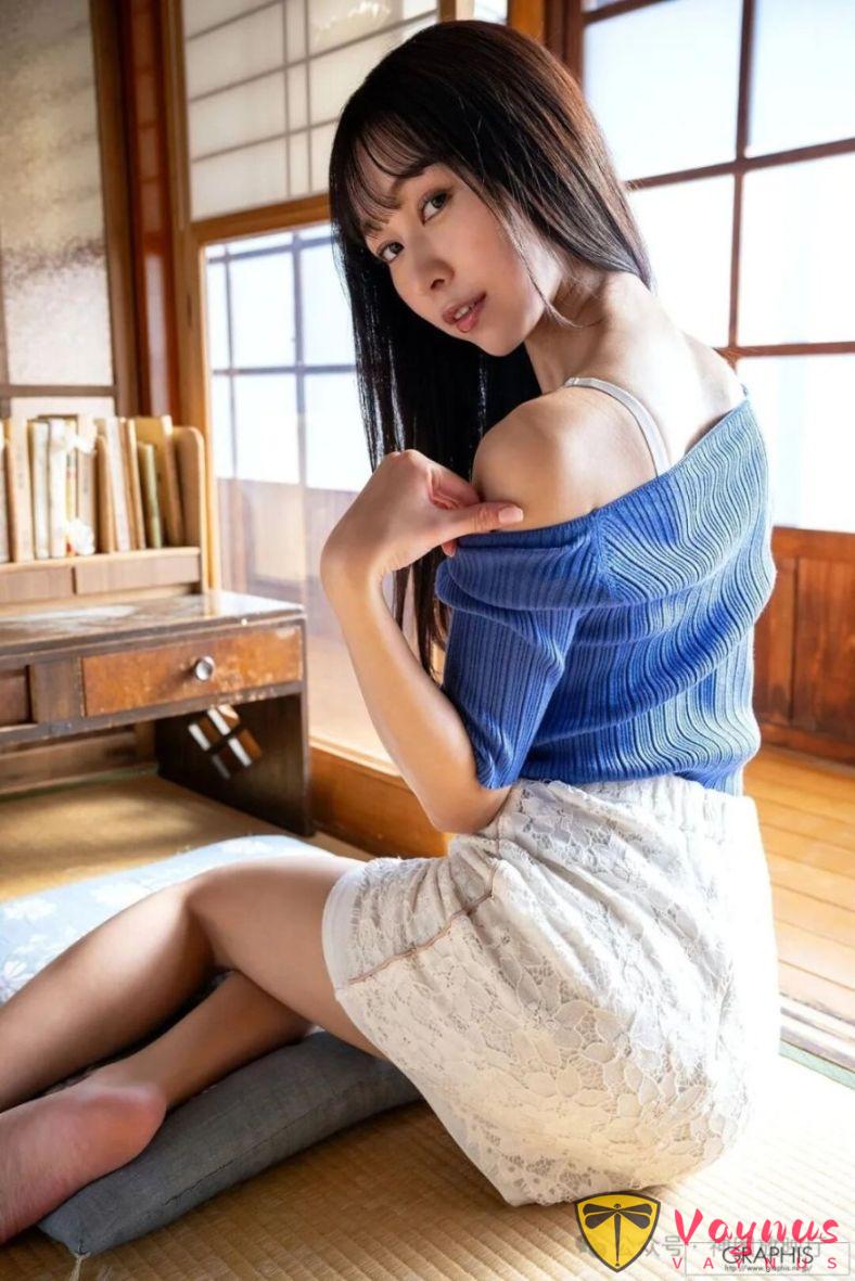 F級大尺度寫真女星「森下千里」當上了內閣大臣？附多張早起圖片