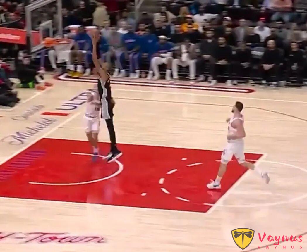 文班28+16+5帽！马刺111-99客场逆转火箭！