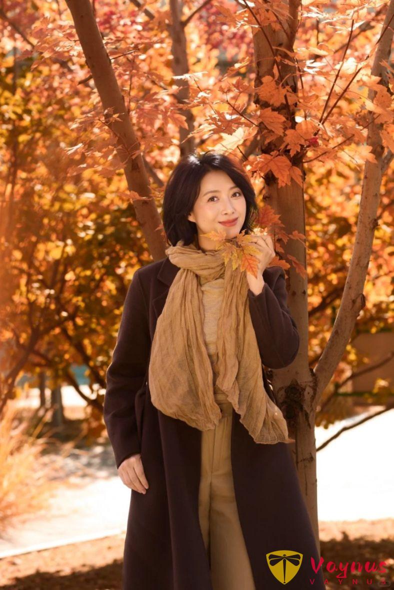 中年女士到了年纪就感觉拍照不上镜？这是我看到最通透的解释~