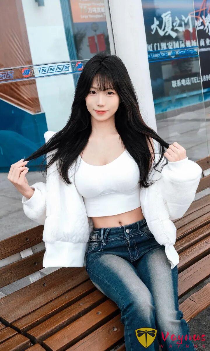 冬日街拍天花板！9个牛仔裤拍照姿势，性感又高级，谁拍谁好看