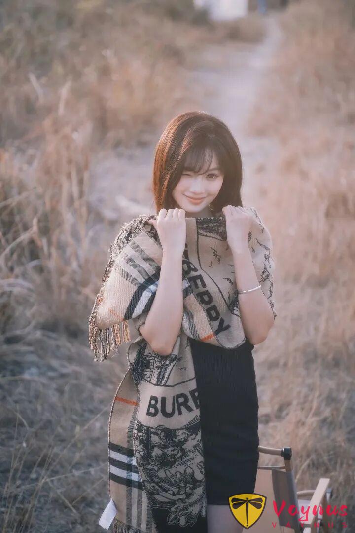 戶外質感寫真，9個氛圍感動作，溫柔浪漫顯氣質，每張都是雜誌封面