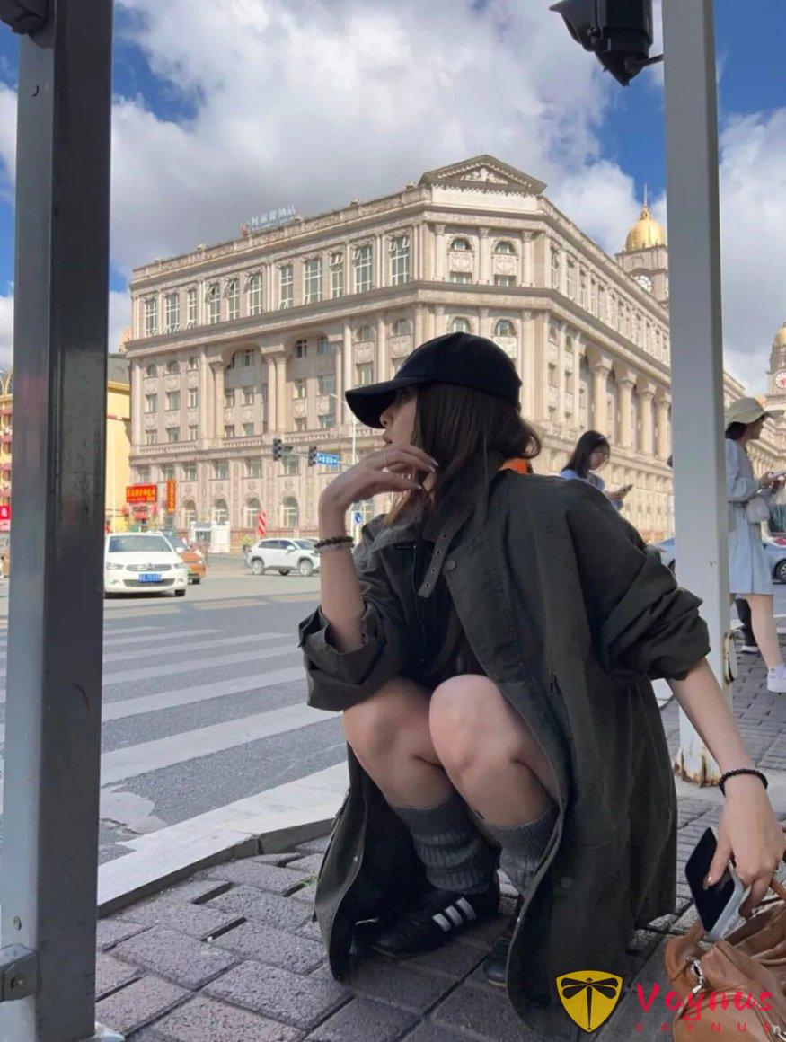 軍綠色風衣的穿搭靈感