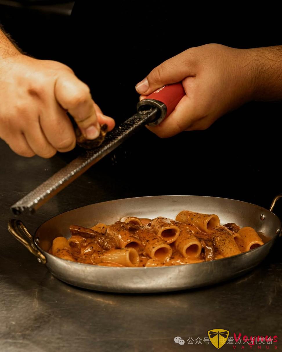 培根蛋麵：如果用神戶牛肉代替義大利醃豬頰肉會怎樣？