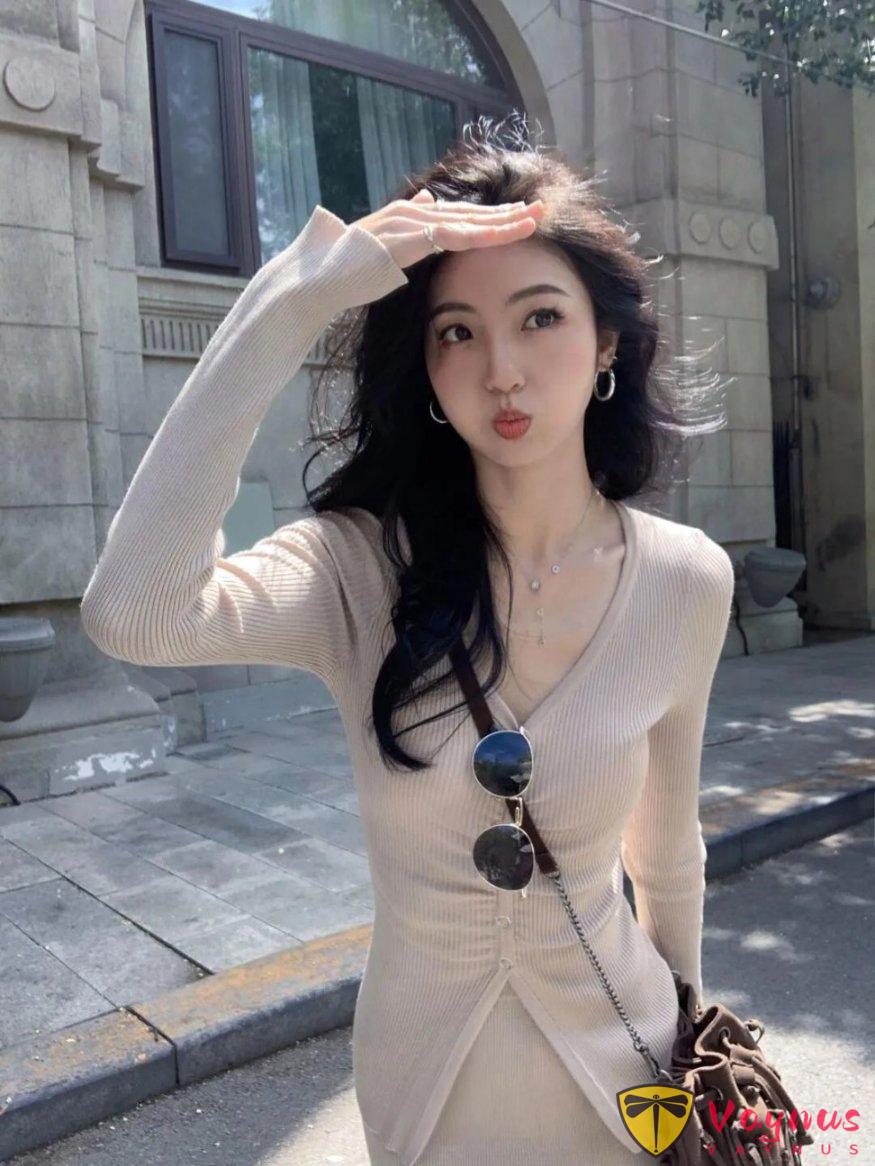 街頭小姐姐9個萬能拍法，拍出溫柔又知性，簡約就是高階