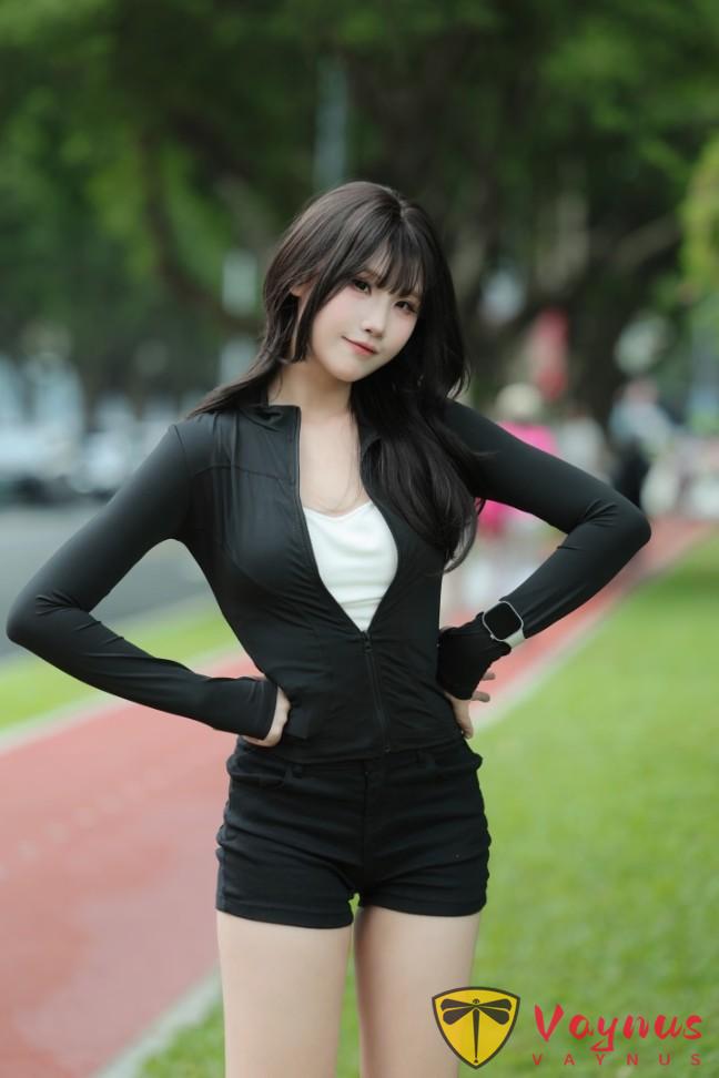 运动少女拍照!保姆级教程,9个姿势,显高显瘦,轻松拍出大长腿