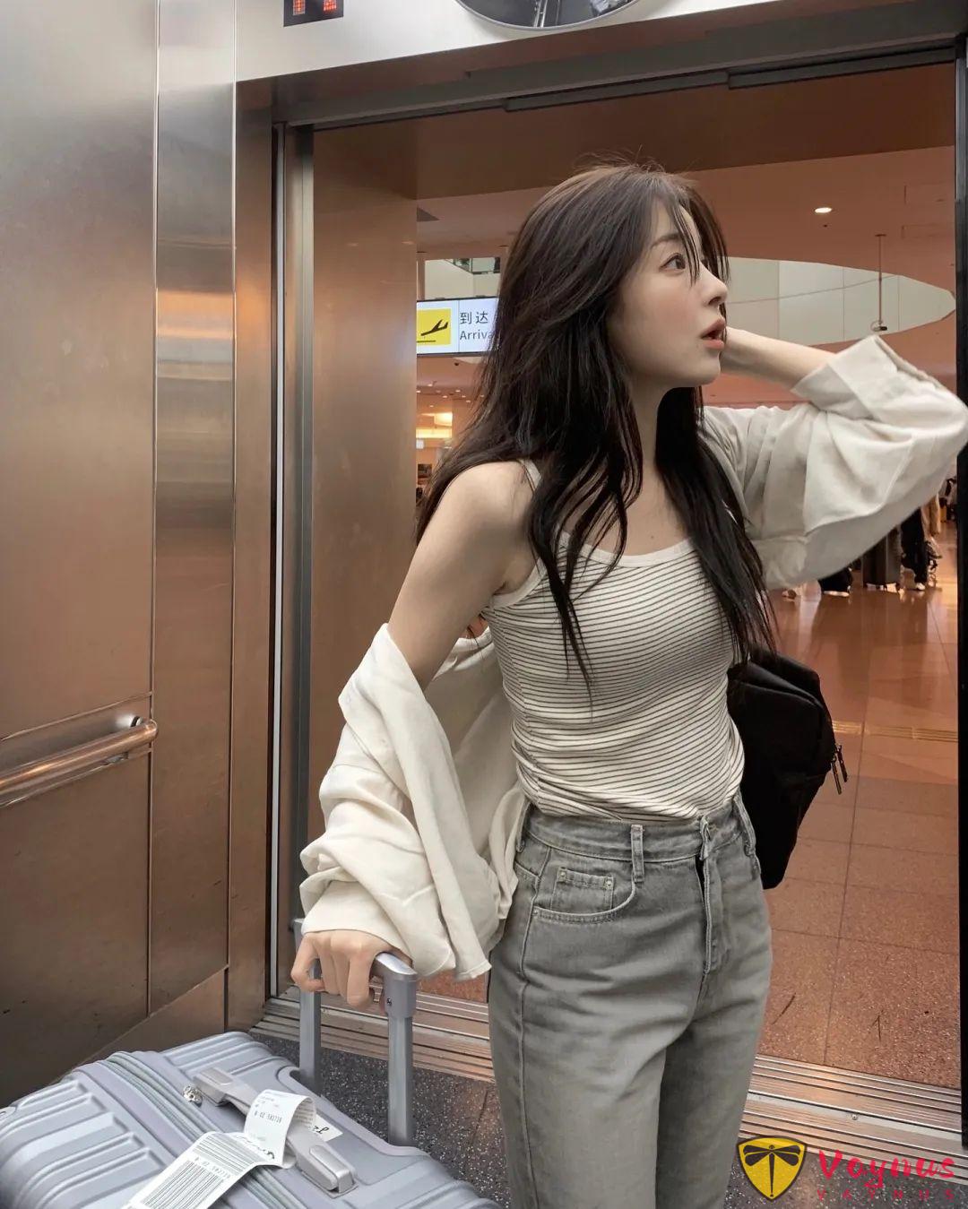 短款亚麻衬衫怎么搭