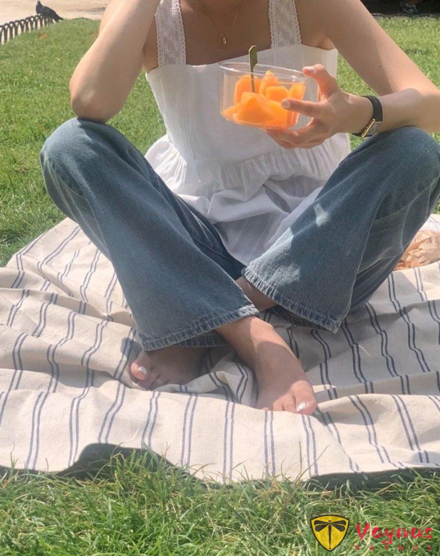 复古牛仔裤相当哇塞的穿搭方式