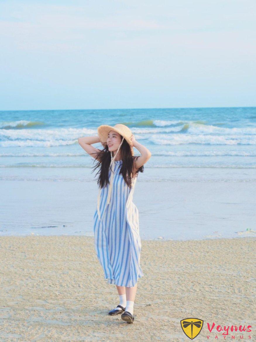 海邊怎麼拍出高階感？6個適合普通人的拍照姿勢技巧，簡單易學還出片！