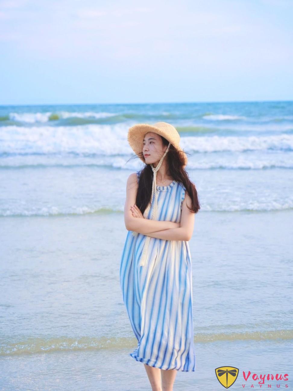 海邊怎麼拍出高階感？6個適合普通人的拍照姿勢技巧，簡單易學還出片！