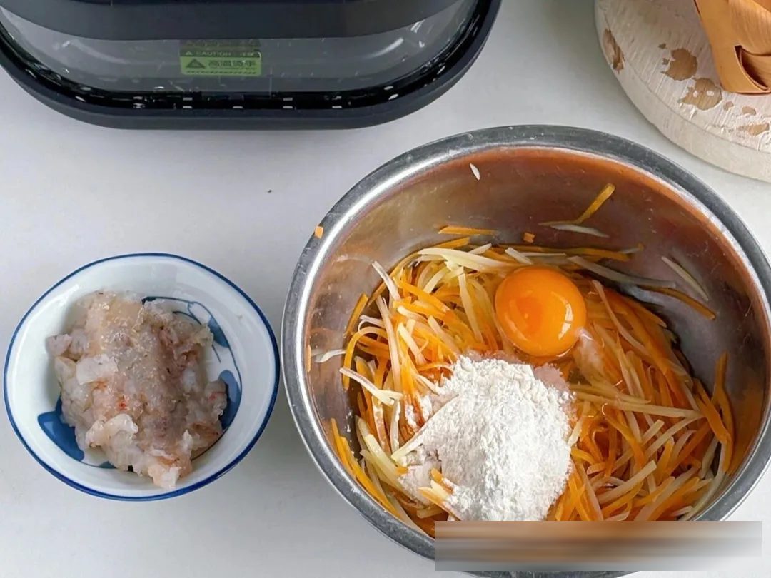 土豆虾仁丸子：空气炸锅版，少油又解馋