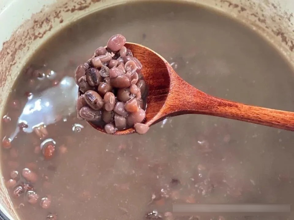 桂花红豆小圆子：三伏天的一碗清甜糖水