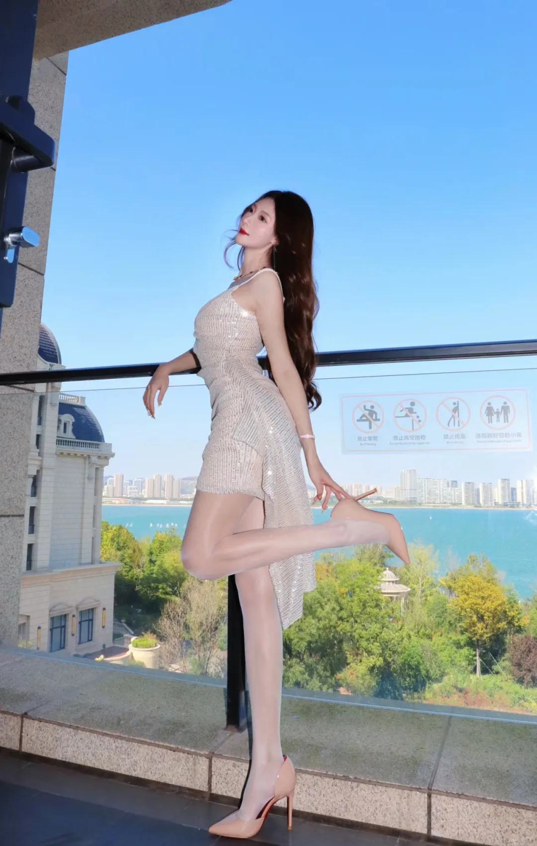 丝袜穿一天为什么会有味道？成因和4个日常处理办法