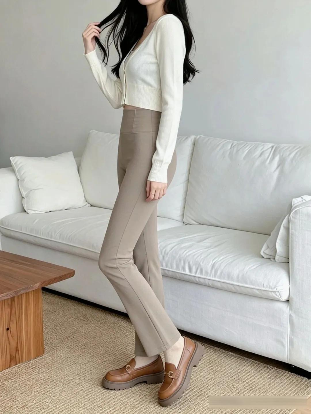 微喇裤配短上衣为什么显身材？抬高腰线和拉长腿型的组合逻辑