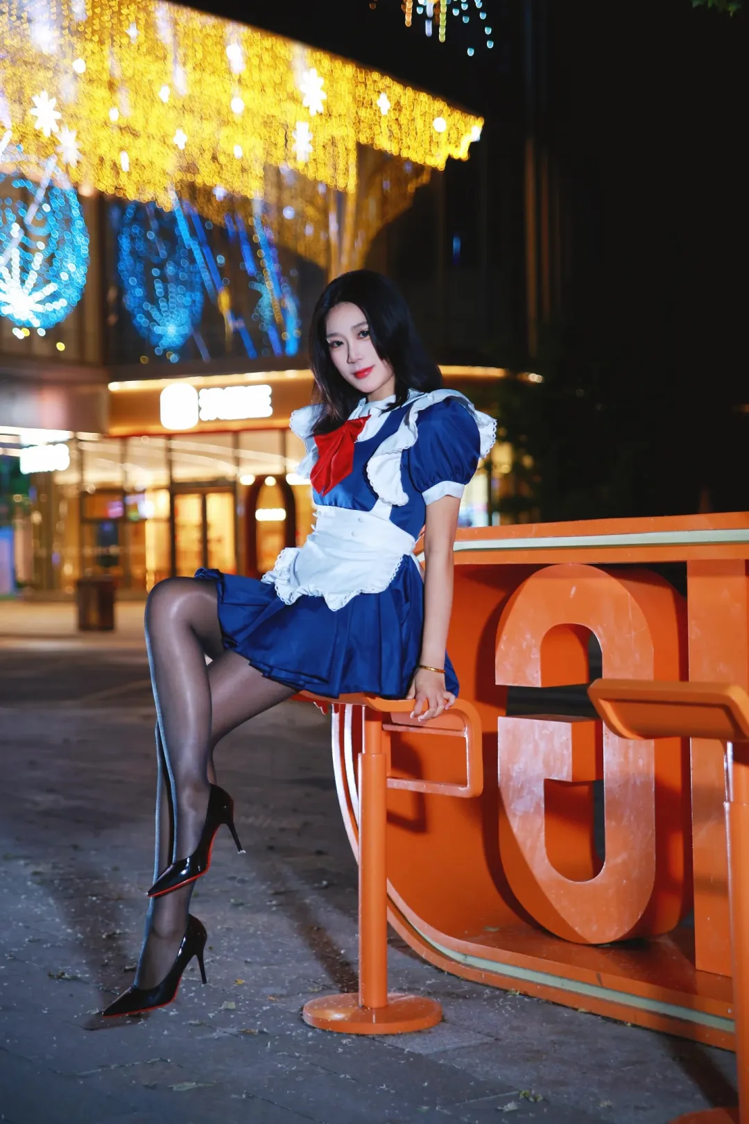 马油丝袜为什么始终小众?油亮质感劝退普通人的几个硬伤